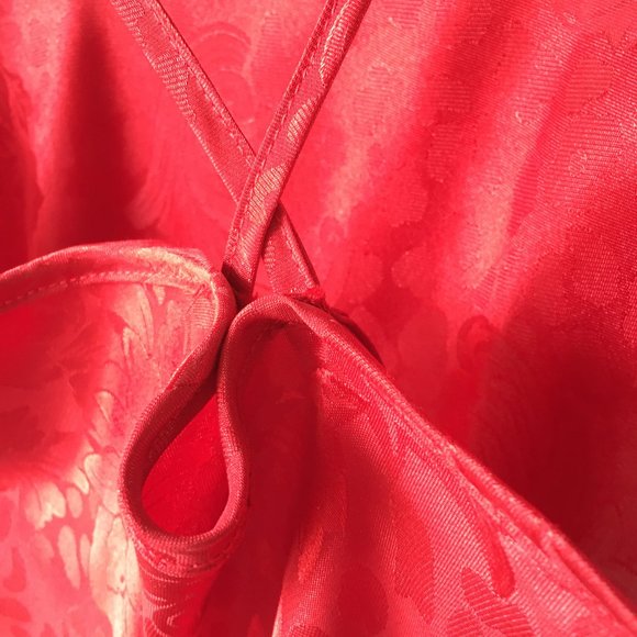 Lingerie/nightwear.  Red, size large - Picture 4 of 4